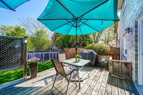 Photo 27 at 10 - 115 Avenue Road, North Richvale, Richmond Hill