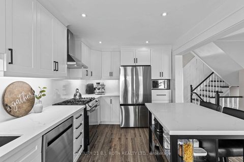 Photo 5 at 13 Hadden Crescent, Cundles East, Barrie