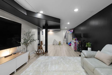 Photo 21 at 13 Hadden Crescent, Cundles East, Barrie