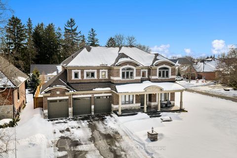 Photo 1 at 33 North Street, Brooklin, Whitby