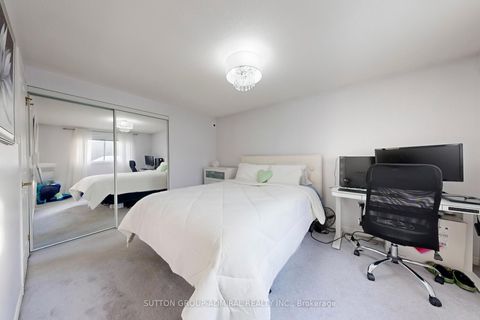 Photo 15 at 4 Irish Lane, Grove East, Barrie