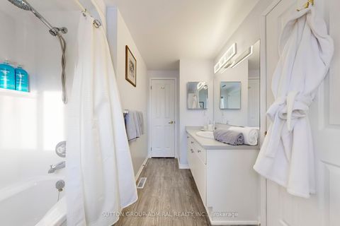 Photo 19 at 4 Irish Lane, Grove East, Barrie