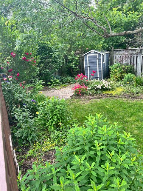 Photo 27 at 4 Irish Lane, Grove East, Barrie