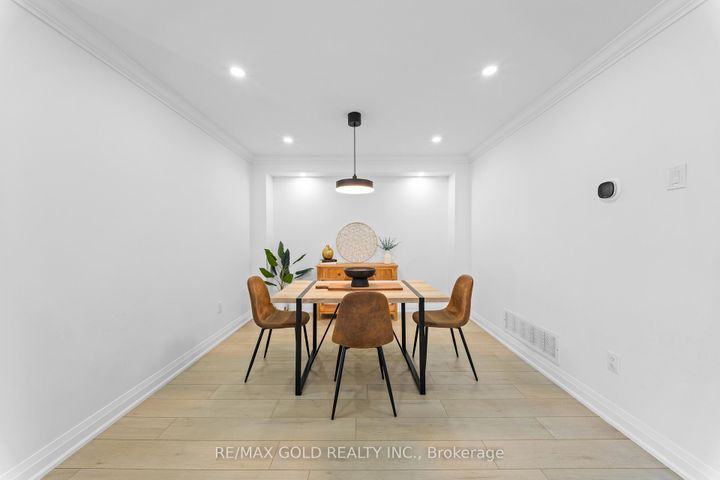 Photo 11 at 18 Russell Street, Georgetown, Halton Hills