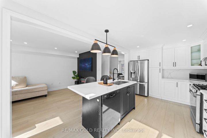 Photo 21 at 18 Russell Street, Georgetown, Halton Hills