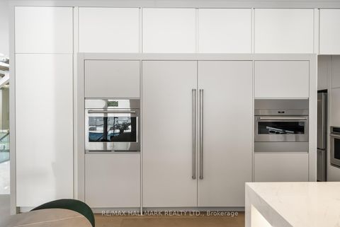 Photo 20 at 65 Whittaker Crescent, Bayview Village, Toronto