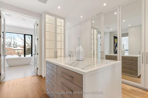 Photo 26 at 370 Glengrove Avenue W, Lawrence Park South, Toronto