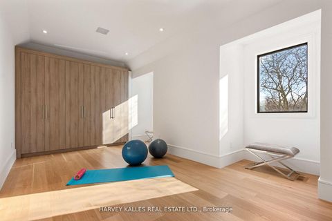 Photo 35 at 370 Glengrove Avenue W, Lawrence Park South, Toronto