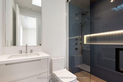 Photo 37 at 370 Glengrove Avenue W, Lawrence Park South, Toronto