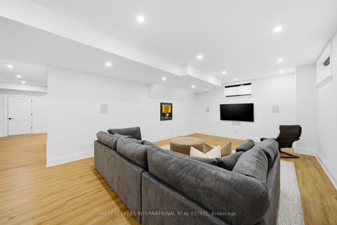 Photo 35 at 26 Royal Avenue, Nobleton, King