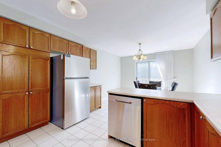 Photo 27 at 9 COATES Crescent, Oak Ridges Lake Wilcox, Richmond Hill