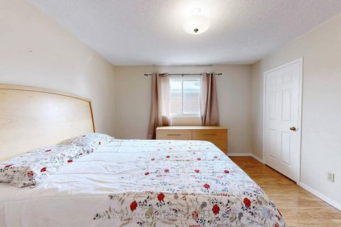 Photo 44 at 9 COATES Crescent, Oak Ridges Lake Wilcox, Richmond Hill