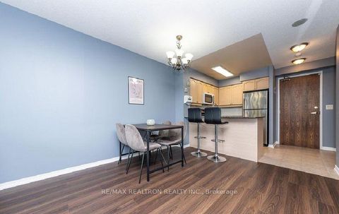 Photo 7 at 708 - 185 Oneida Crescent, Langstaff, Richmond Hill