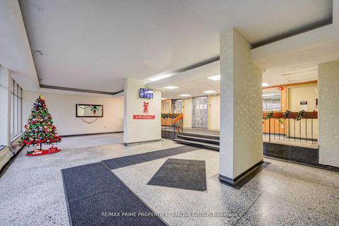 Photo 4 at 606 - 2245 Eglinton Avenue E, Ionview, Toronto
