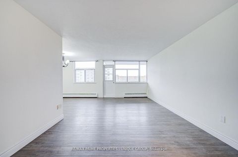 Photo 10 at 606 - 2245 Eglinton Avenue E, Ionview, Toronto