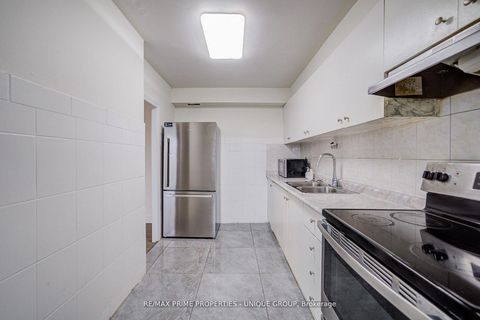 Photo 19 at 606 - 2245 Eglinton Avenue E, Ionview, Toronto