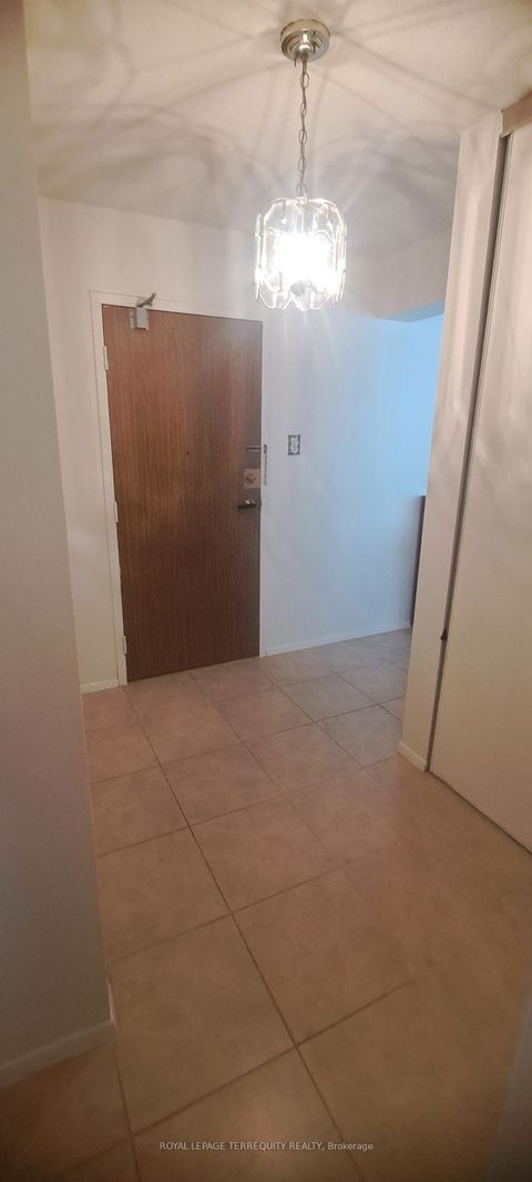 Photo 4 at 114 - 10 Sunrise Avenue, Victoria Village, Toronto