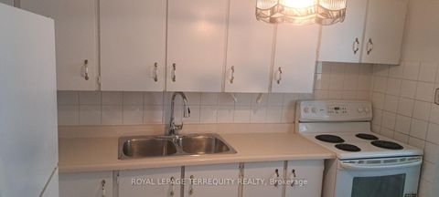 Photo 7 at 114 - 10 Sunrise Avenue, Victoria Village, Toronto