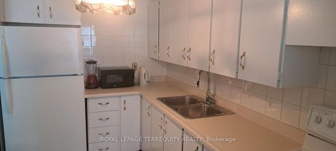 Photo 8 at 114 - 10 Sunrise Avenue, Victoria Village, Toronto