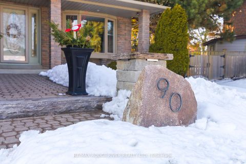 Photo 1 at 90 Robinson Crescent, Pringle Creek, Whitby