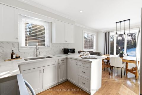 Photo 9 at 90 Robinson Crescent, Pringle Creek, Whitby