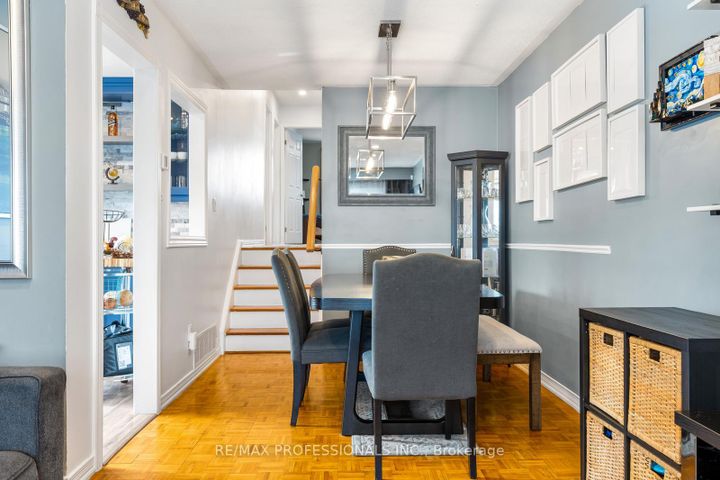 Photo 7 at 7656 Priory Crescent, Malton, Mississauga