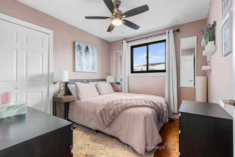 Photo 23 at 7656 Priory Crescent, Malton, Mississauga