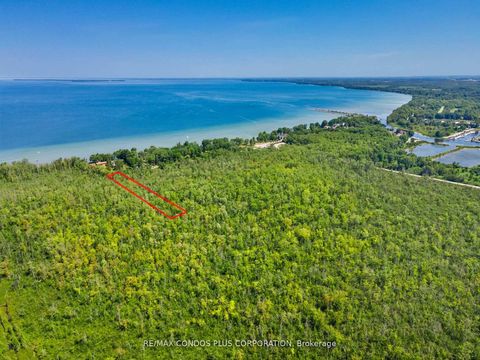 Photo 1 at 1 Donna Drive, Pefferlaw, Georgina