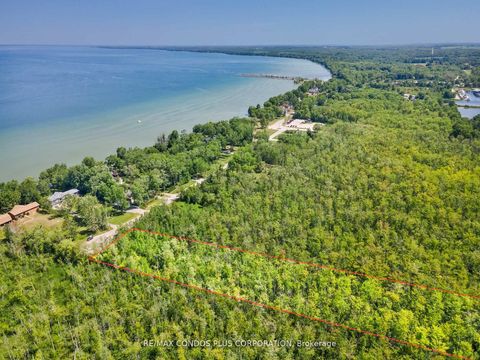 Photo 2 at 1 Donna Drive, Pefferlaw, Georgina