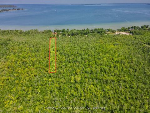 Photo 4 at 1 Donna Drive, Pefferlaw, Georgina