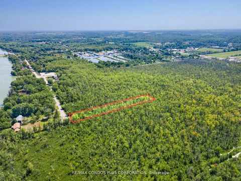 Photo 15 at 1 Donna Drive, Pefferlaw, Georgina