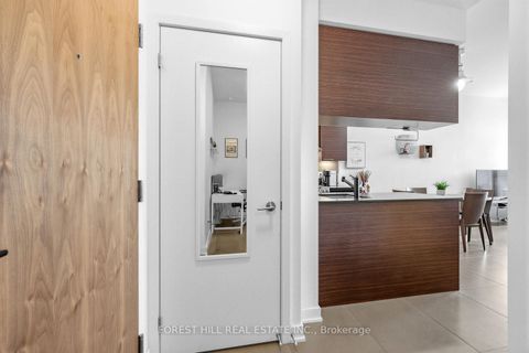 Photo 15 at 628 - 1 Market Street, Waterfront Communities C8, Toronto
