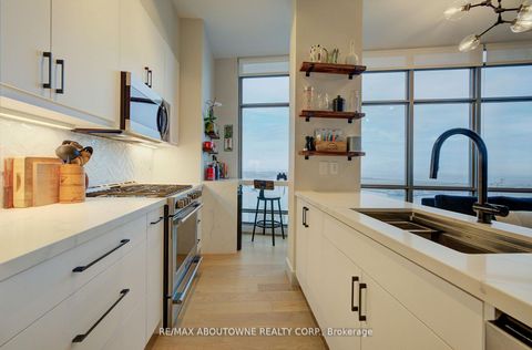 Photo 8 at Ph02 - 3 Navy Wharf Court, Waterfront Communities C1, Toronto