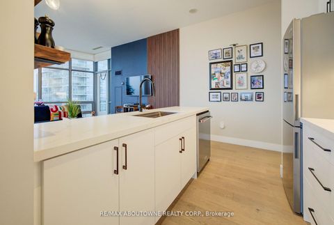 Photo 9 at Ph02 - 3 Navy Wharf Court, Waterfront Communities C1, Toronto