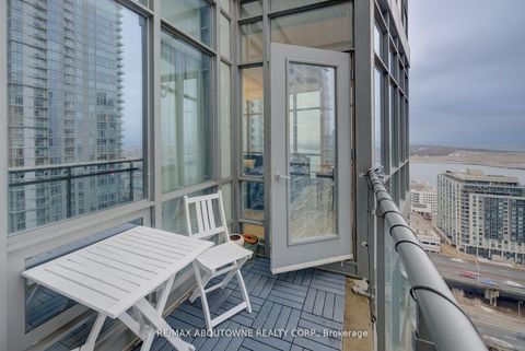 Photo 15 at Ph02 - 3 Navy Wharf Court, Waterfront Communities C1, Toronto