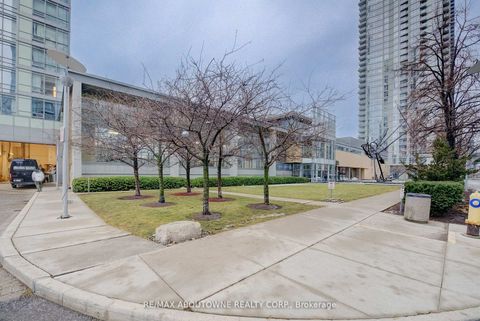 Photo 28 at Ph02 - 3 Navy Wharf Court, Waterfront Communities C1, Toronto