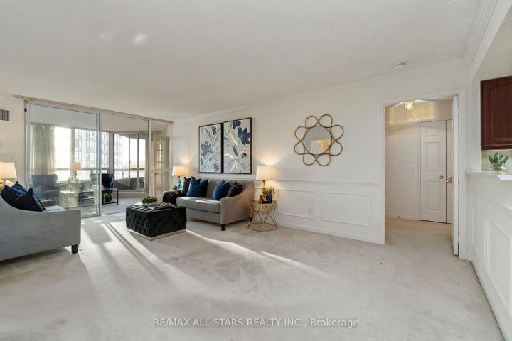 Photo 2 at 701 - 610 Bullock Drive, Markville, Markham