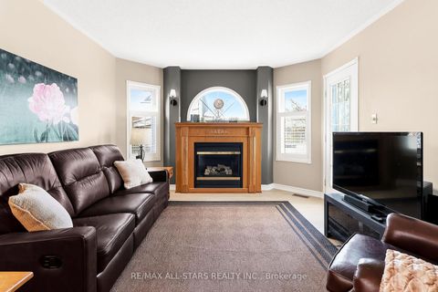 Photo 18 at 69 Matthewson Place, Brooklin, Whitby