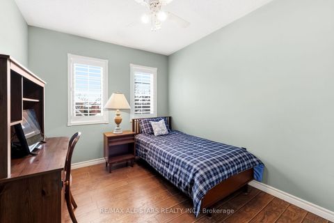 Photo 29 at 69 Matthewson Place, Brooklin, Whitby