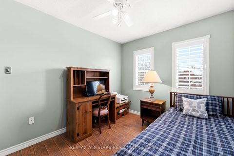 Photo 30 at 69 Matthewson Place, Brooklin, Whitby