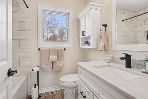 Photo 19 at 2212 Chalmers Crescent, Alcona, Innisfil