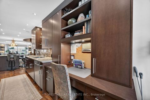 Photo 7 at 252 Spadina Road, Casa Loma, Toronto