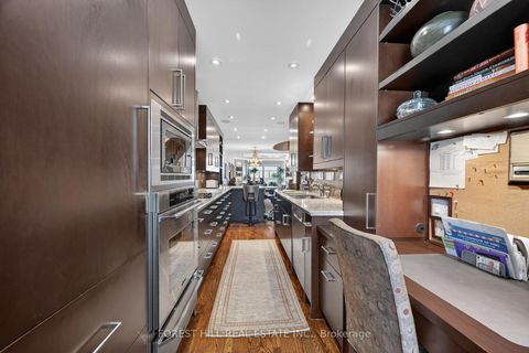 Photo 8 at 252 Spadina Road, Casa Loma, Toronto