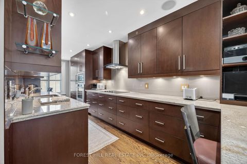 Photo 11 at 252 Spadina Road, Casa Loma, Toronto