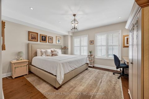 Photo 21 at 252 Spadina Road, Casa Loma, Toronto