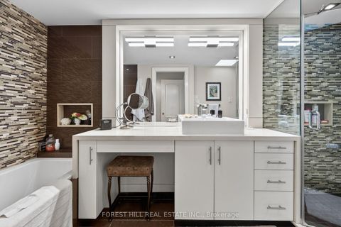 Photo 35 at 252 Spadina Road, Casa Loma, Toronto