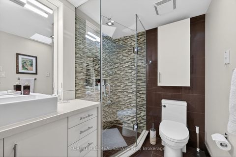 Photo 36 at 252 Spadina Road, Casa Loma, Toronto