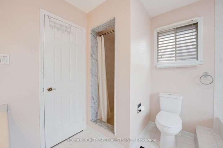 Photo 22 at 36 Devonsleigh Boulevard, Devonsleigh, Richmond Hill