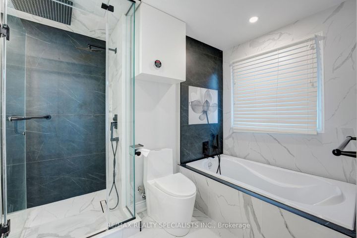 Photo 26 at 36 Devonsleigh Boulevard, Devonsleigh, Richmond Hill