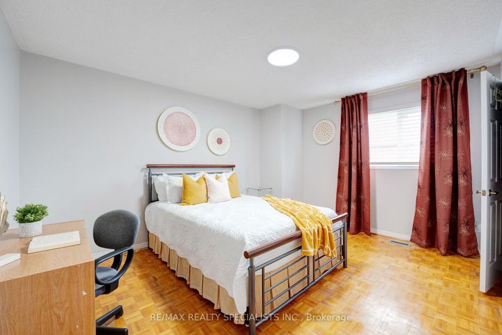 Photo 30 at 36 Devonsleigh Boulevard, Devonsleigh, Richmond Hill